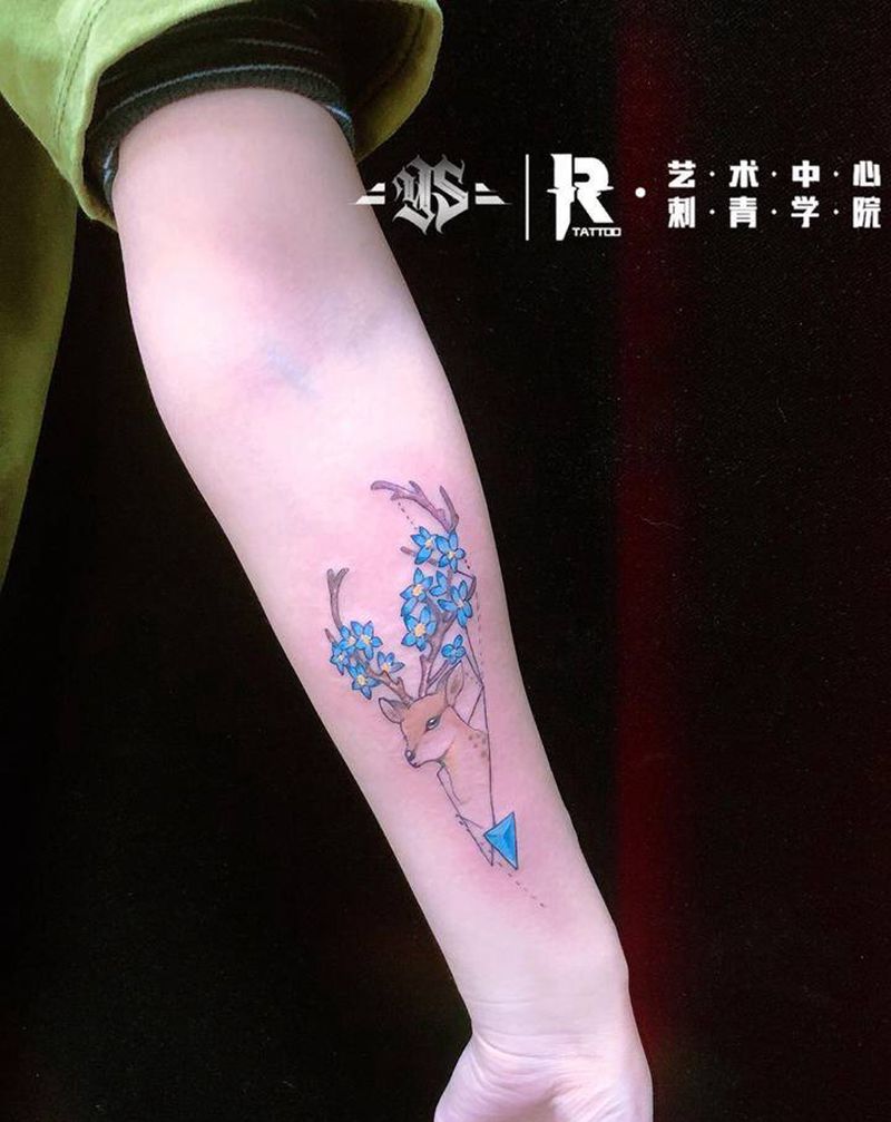 鹿纹身图片_手臂纹身图案