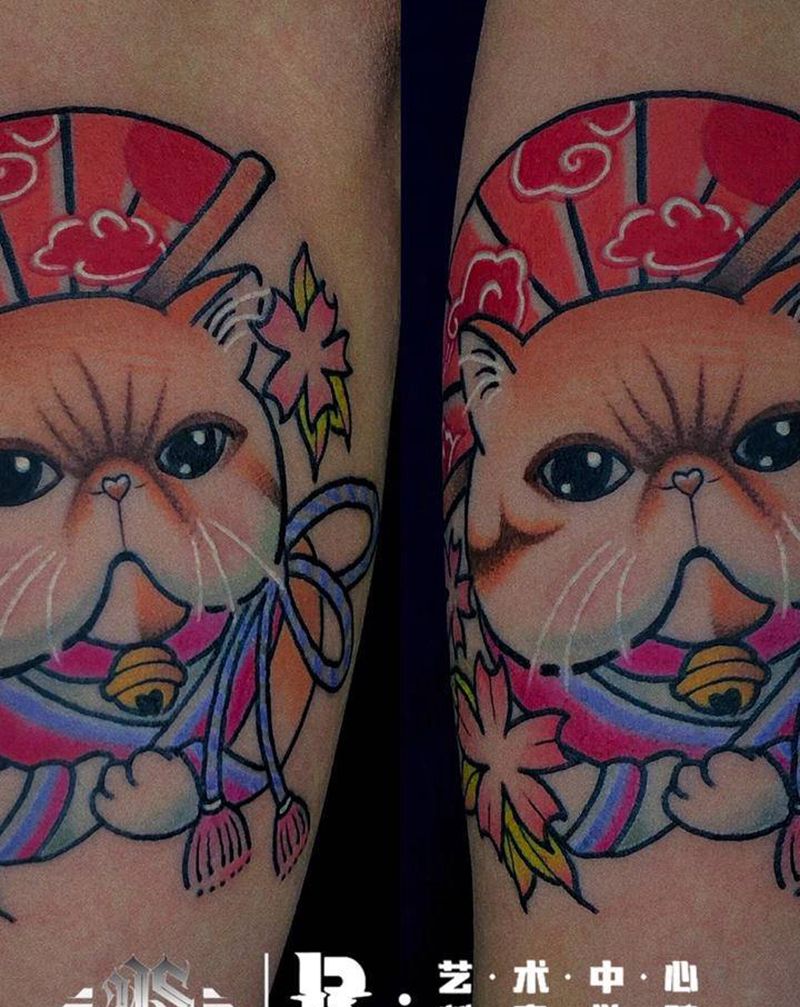 猫纹身图片_手部New School纹身图案