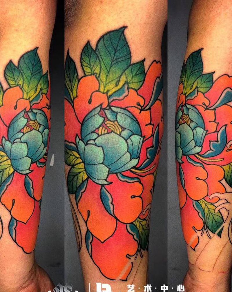 牡丹纹身图片_手臂新传统纹身图案
