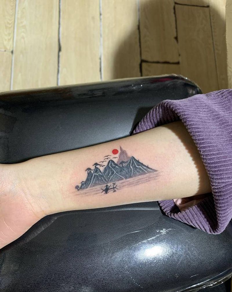 山水遮盖字母纹身图片_手臂纹身图案