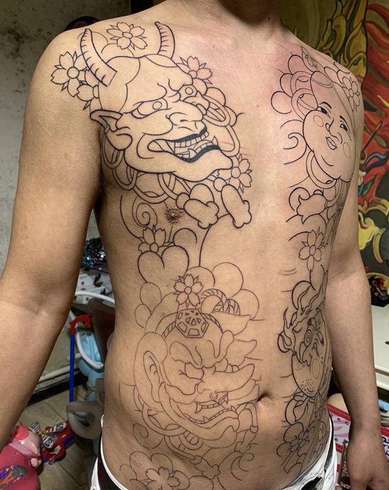 日式开衫纹身图片_胸部腹部纹身图案