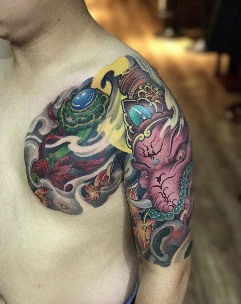 半胛像神纹身图片_手臂胸部新传统纹身图案