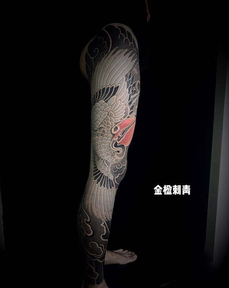鹤腿纹身图片_腿部老传统鹤花花腿纹身图案
