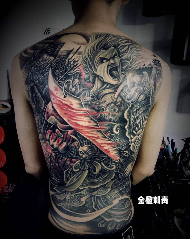 满背杀神白起纹身图片_腰部背部新传统欧美写实人物白起将军纹身图案