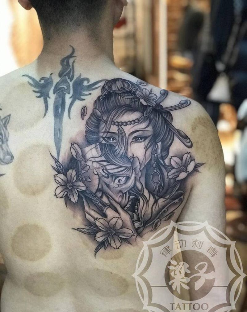艺妓纹身图片_背部新传统纹身图案