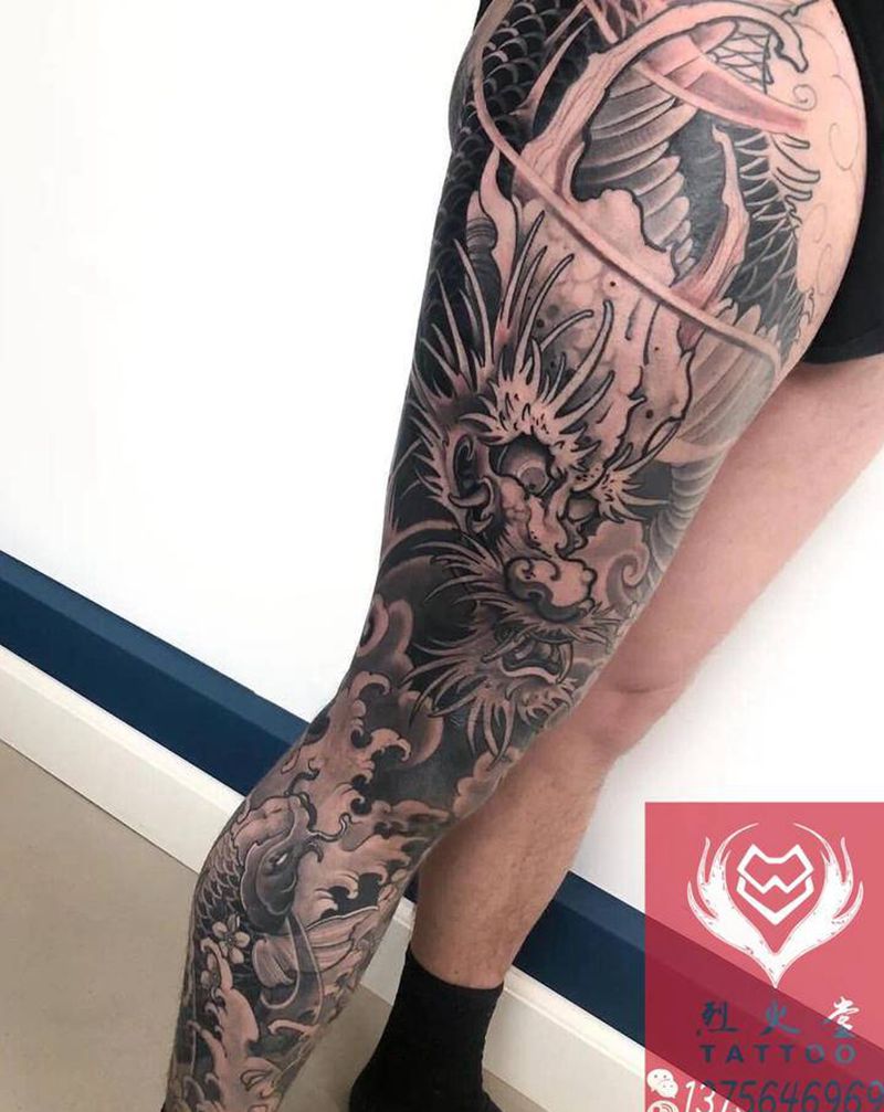 新传统花腿纹身图片_腿部臀部纹身图案