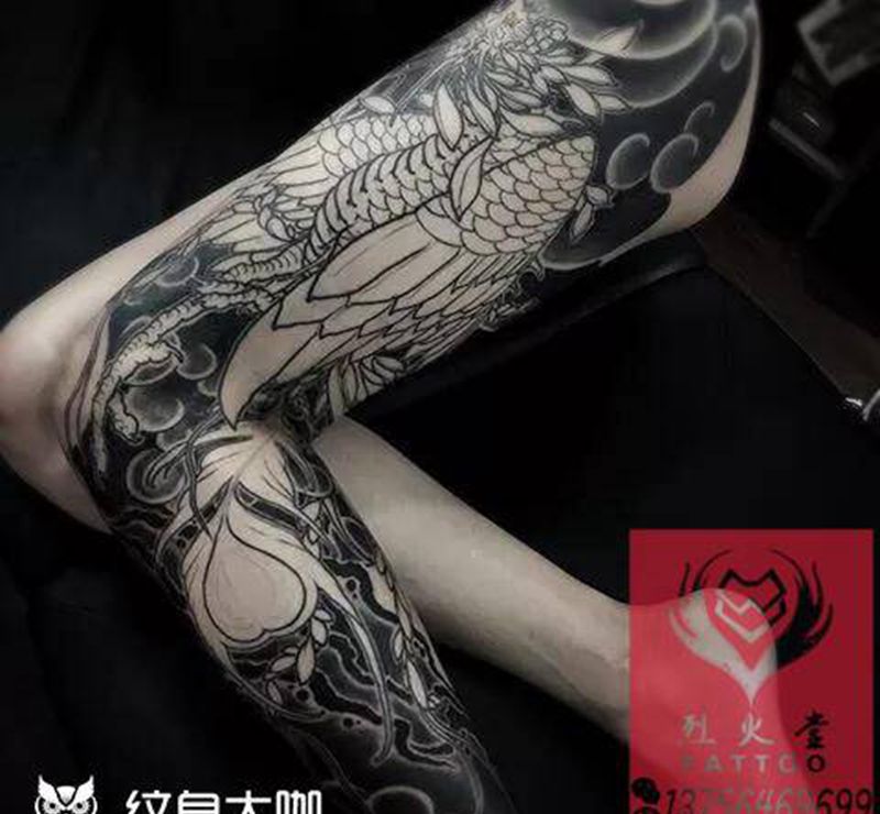 花腿纹身图片_腿部臀部新传统纹身图案