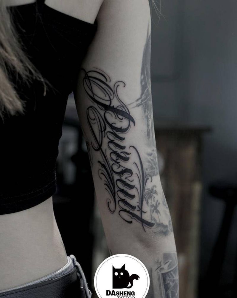 字儿纹身图片_手臂花体字纹身图案