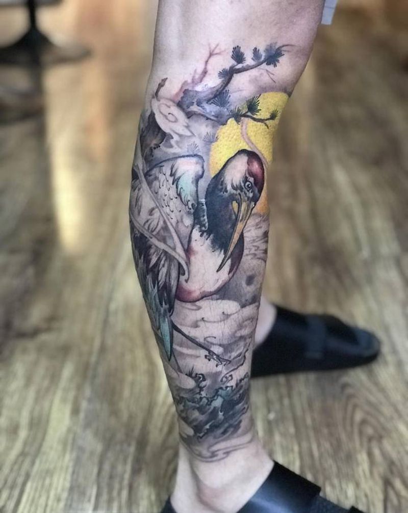 仙鹤纹身图片_腿部新传统纹身图案