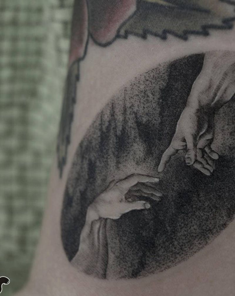 上帝之手纹身图片_手臂点刺纹身图案