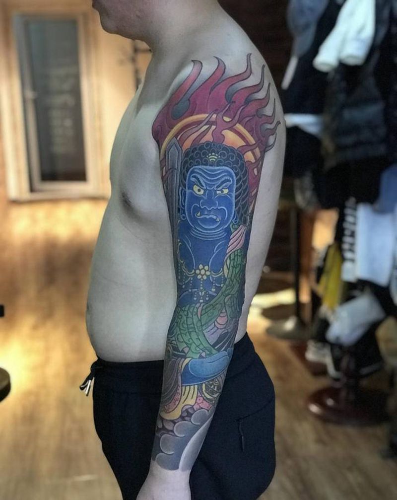 不动明王纹身图片_手臂老传统纹身图案