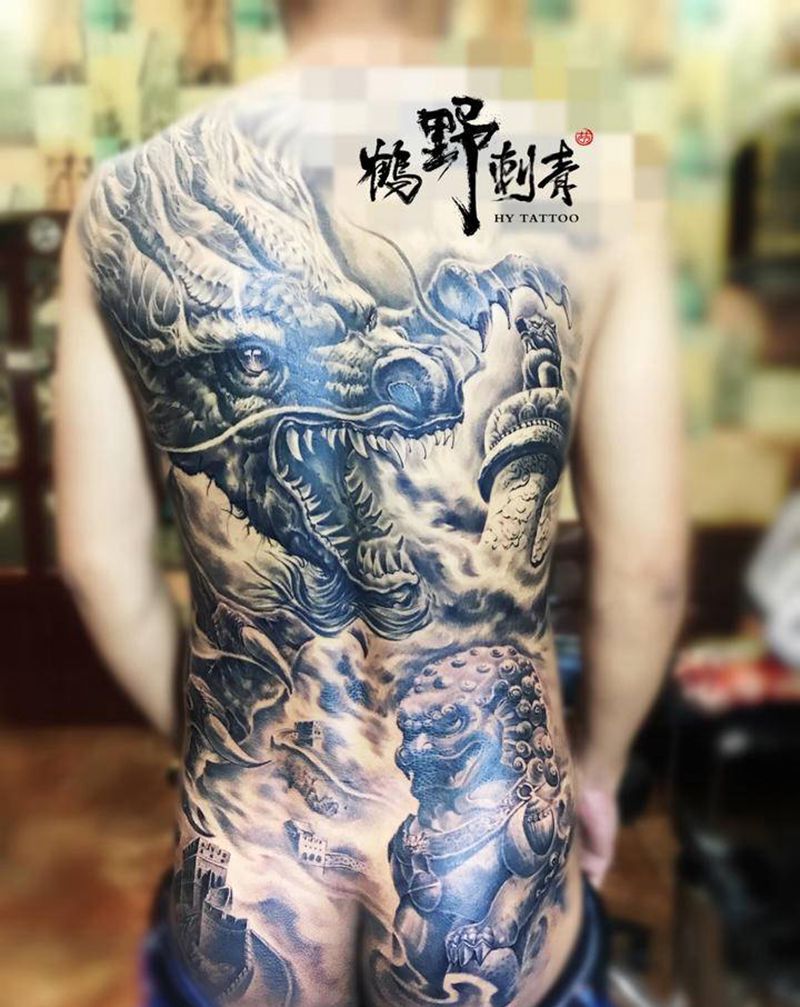龙游华夏11纹身图片_背部臀部新传统龙石狮华表长城纹身图案
