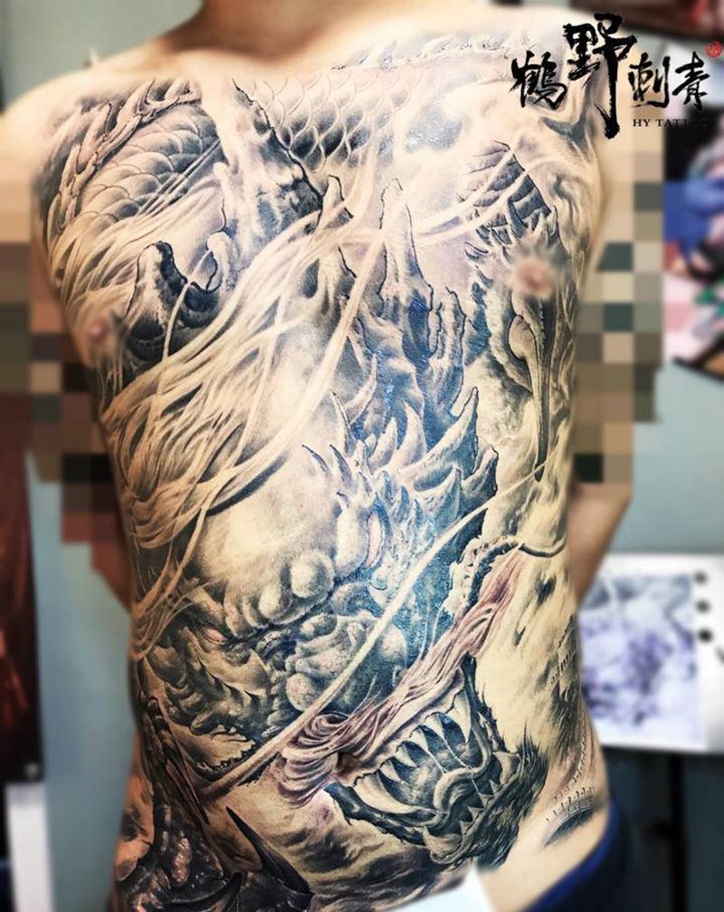 龙游华夏14纹身图片_胸部腹部新传统龙长城纹身图案