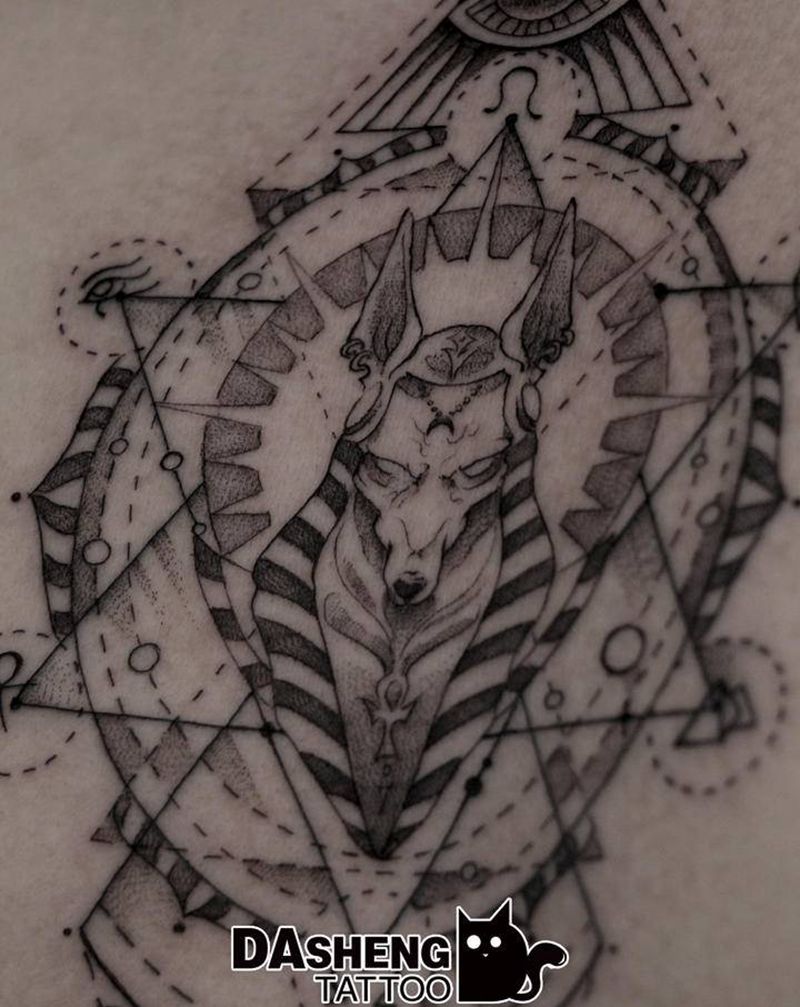 阿努比斯纹身图片_胸部点刺纹身图案