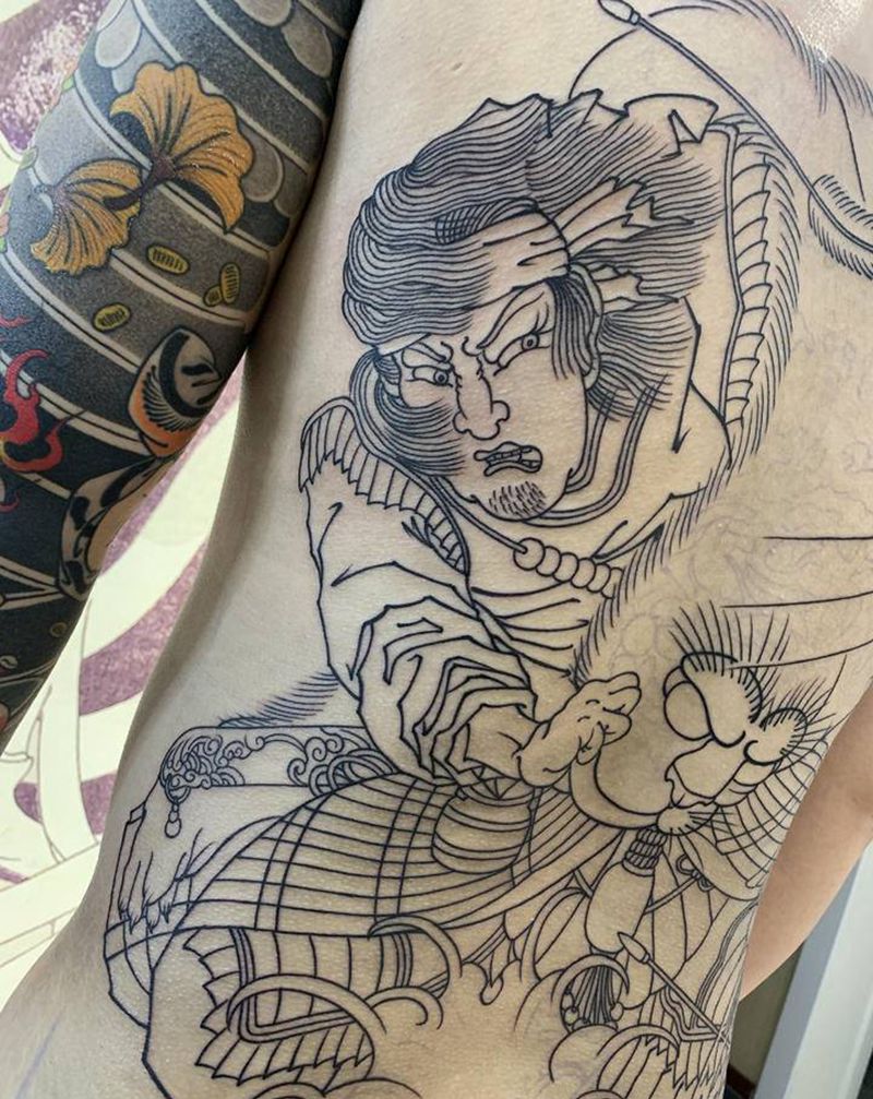 活阎罗 阮小七纹身图片_背部臀部老传统纹身图案