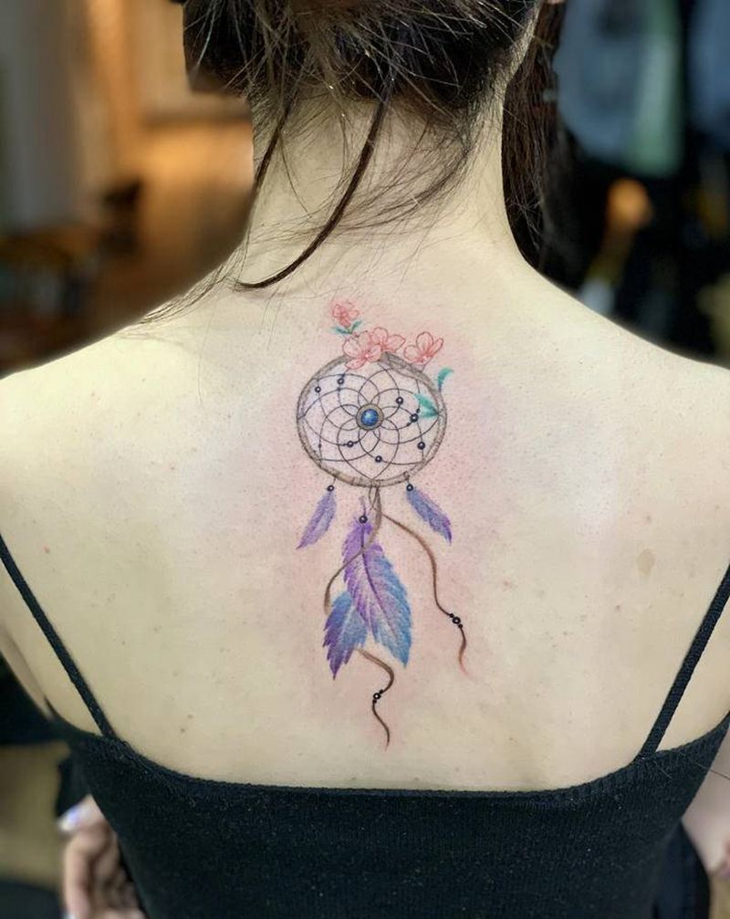 捕梦网纹身图片_背部水彩水墨纹身图案