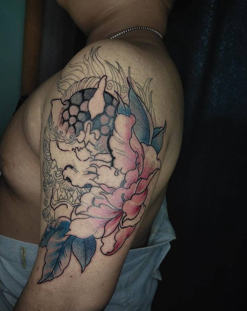 大臂唐狮彩色（未完待续）纹身图片_手臂新传统唐狮牡丹纹身图案