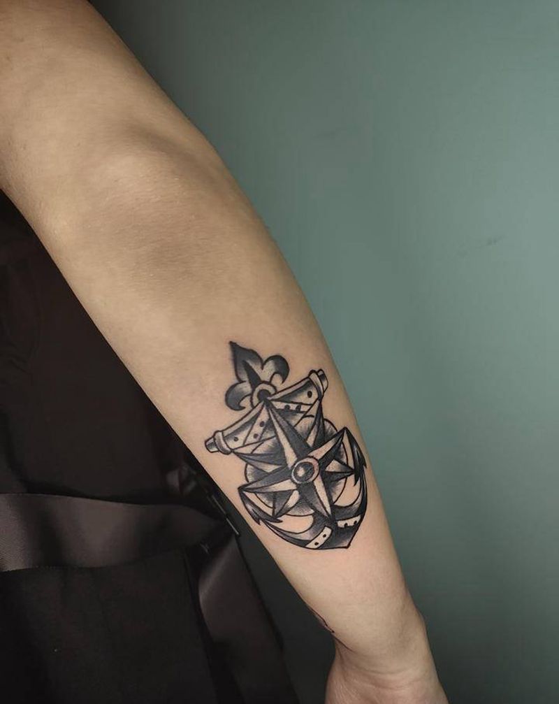 old school船锚⚓️纹身图片_手臂Old School船锚纹身图案