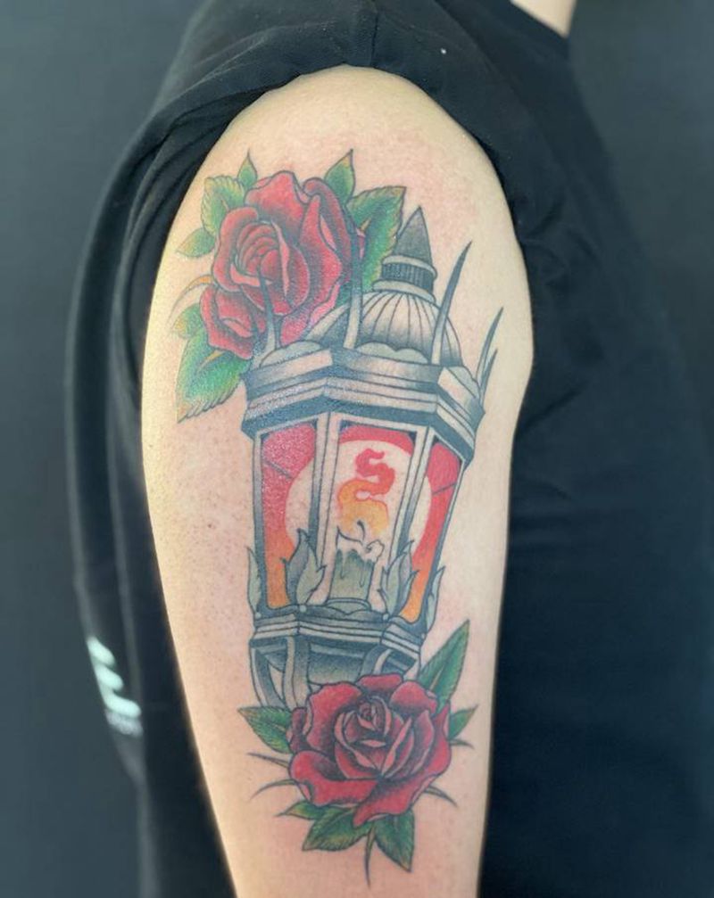 灯火纹身图片_Old School纹身图案