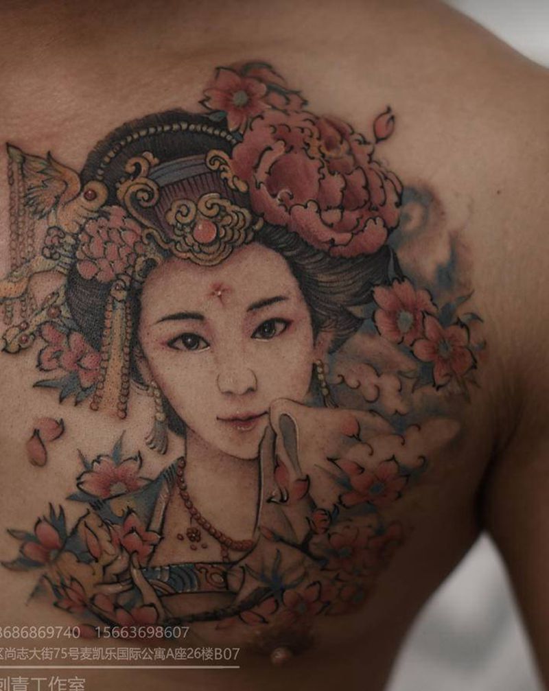 艺妓纹身图片_胸部水墨水彩纹身图案