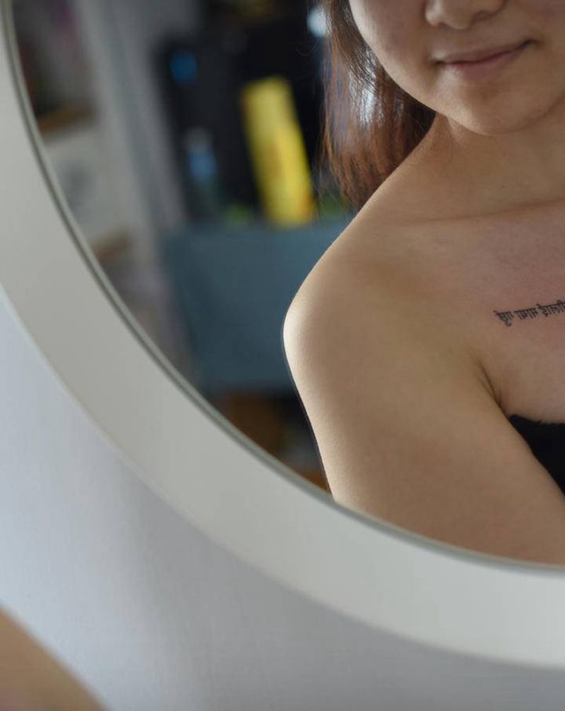 小梵文纹身图片_胸部几何纹身图案