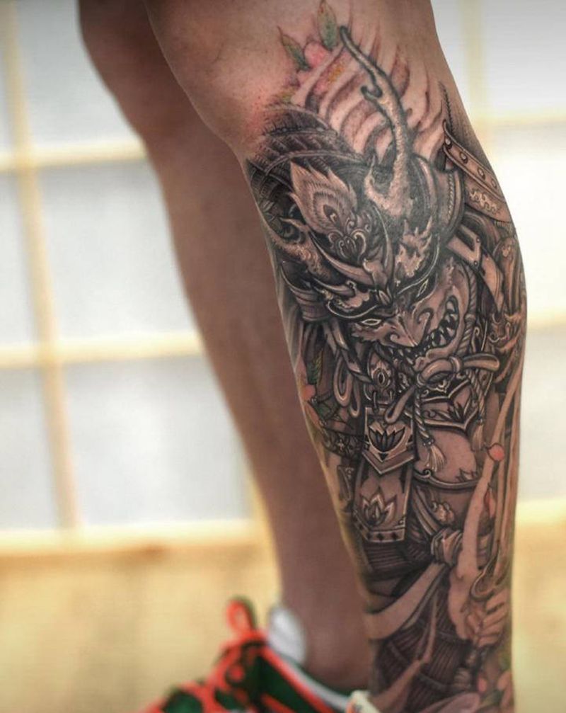 小腿鬼武纹身图片_腿部新传统纹身图案