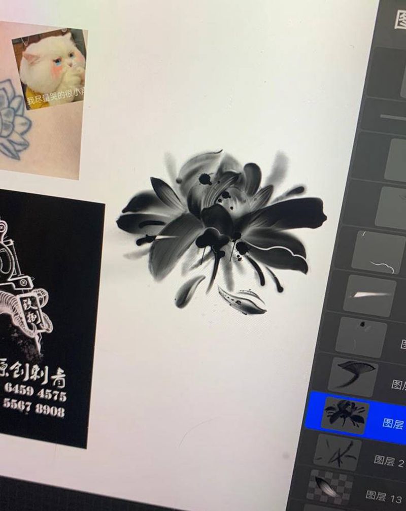 荷花手稿纹身图片_胸部水墨纹身图案