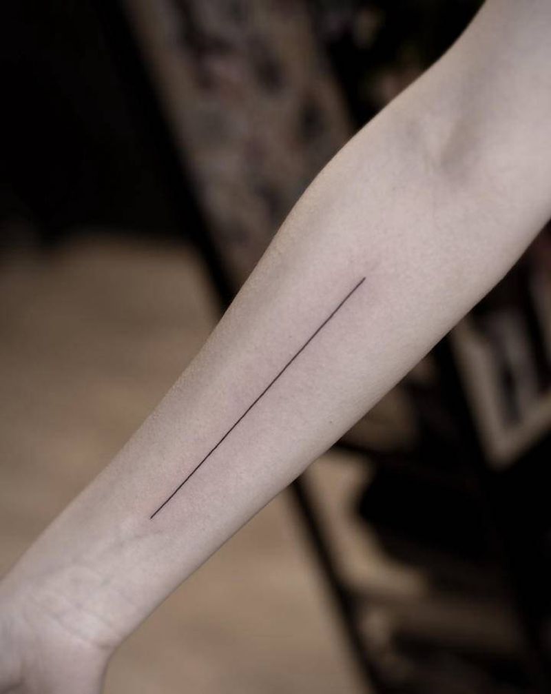 线纹身图片_手臂几何纹身图案