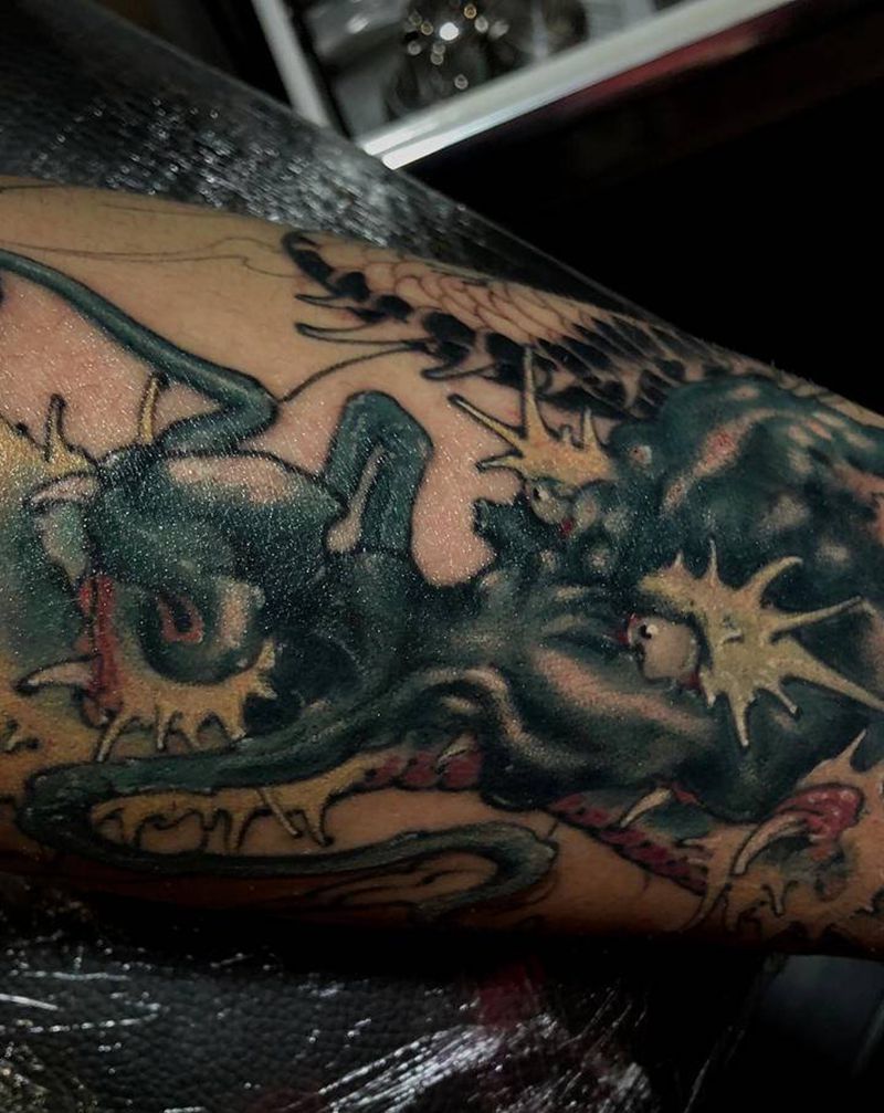 《冷龙》纹身图片_手臂手部老传统新传统龙花臂龙臂纹身图案