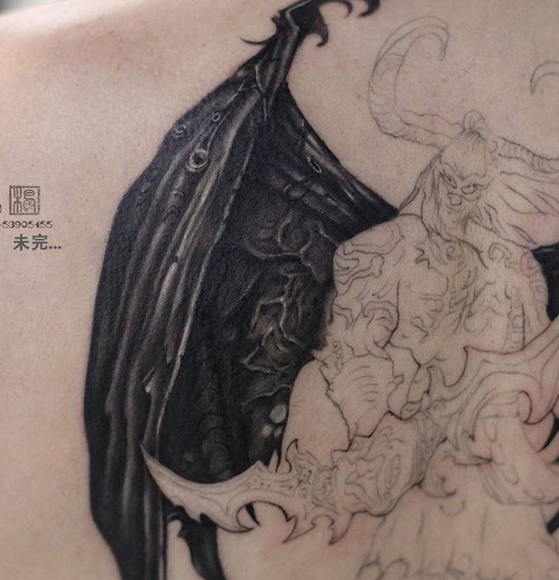 恶魔猎手纹身图片_背部欧美写实纹身图案