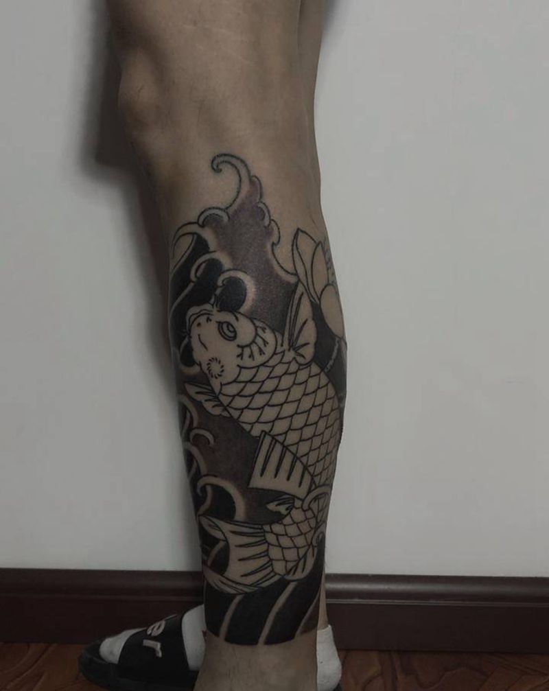 包小腿纹身图片_腿部老传统鱼 荷花纹身图案