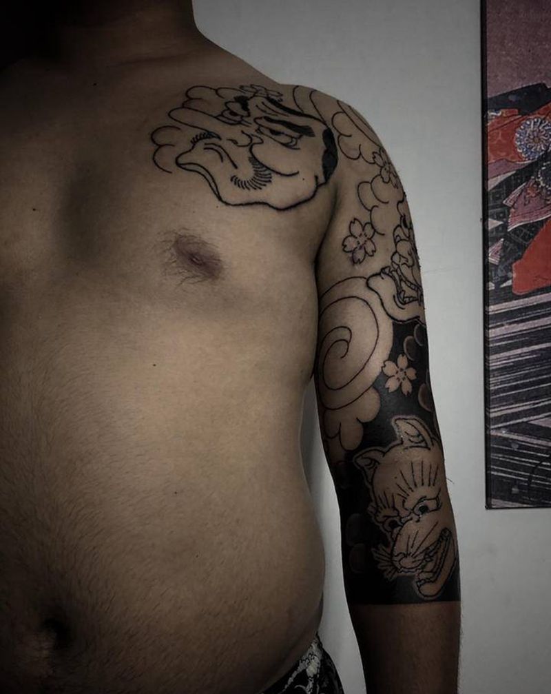 半甲七分袖纹身图片_肩部胸部老传统纹身图案