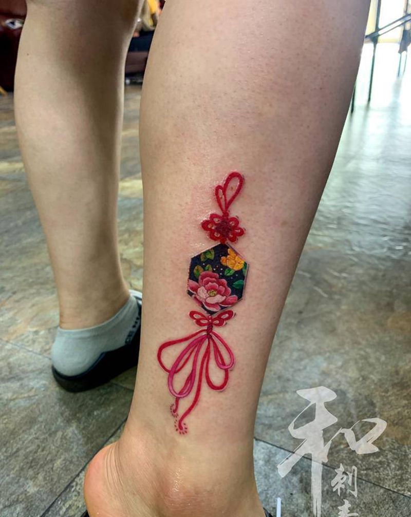 布艺吊坠纹身图片_腹部纹身图案