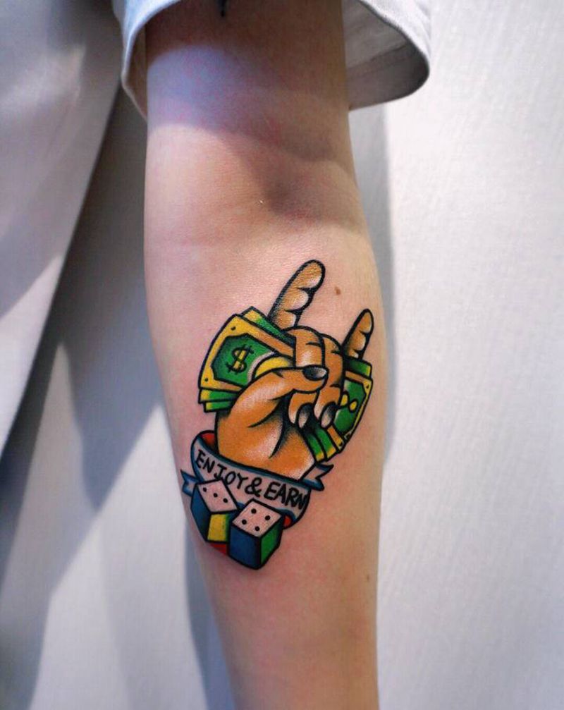 school钱纹身图片_手臂Old School纹身图案