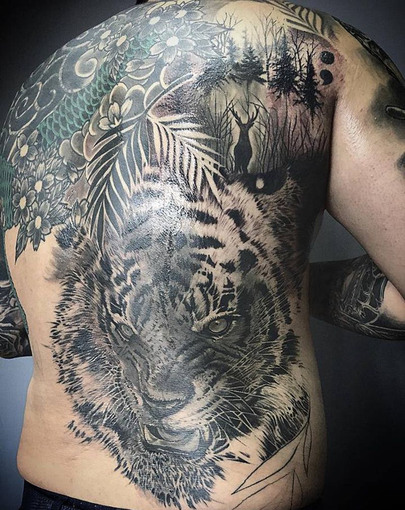 虎纹身图片_背部纹身图案