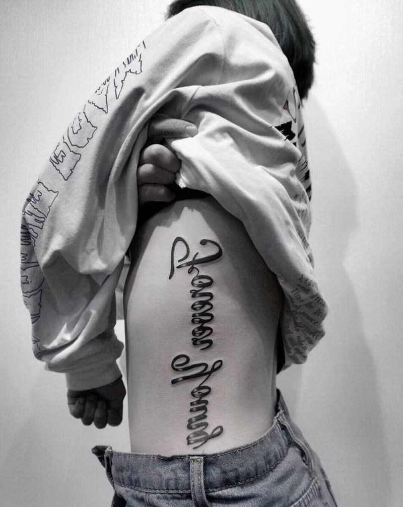 侧腰英文纹身图片_图腾花体字纹身图案