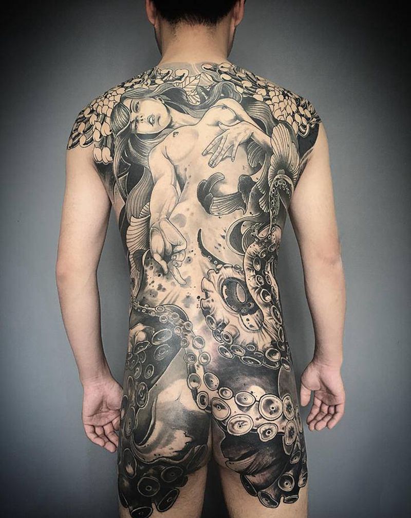 欧美满背作品纹身图片_背部纹身图案