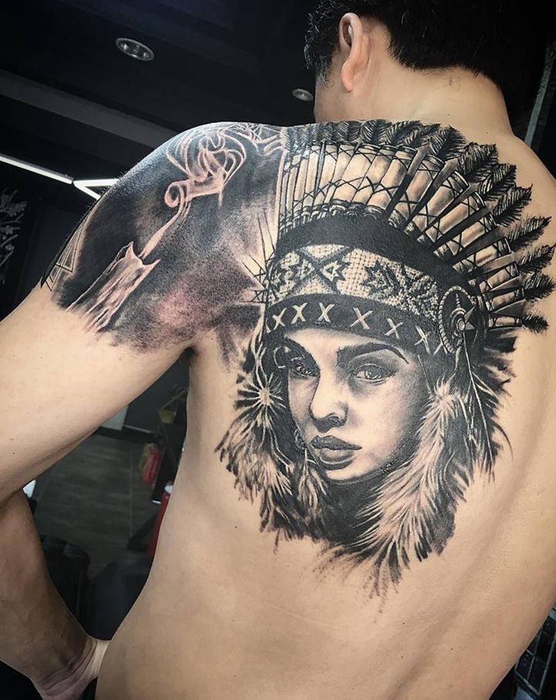 印第安女纹身图片_背部欧美写实纹身图案