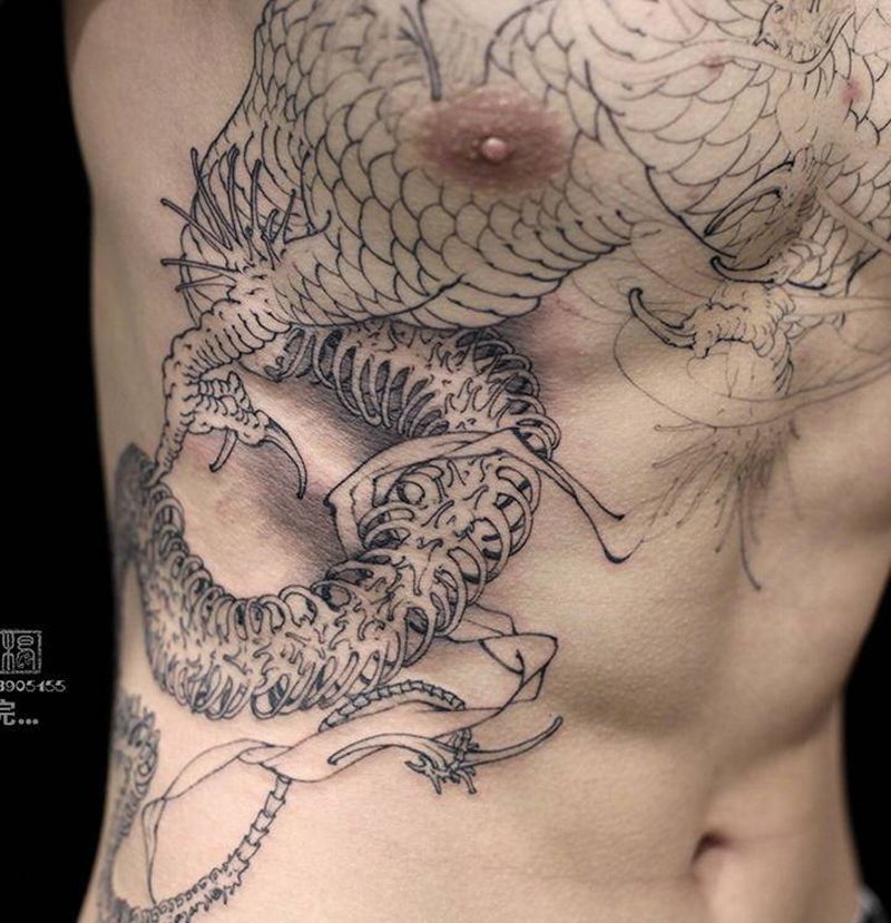 《苍龙骨》纹身图片_胸部腹部老传统新传统龙花胸彩色纹身图案