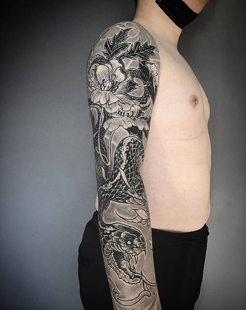 蛇花臂纹身图片_手臂纹身图案