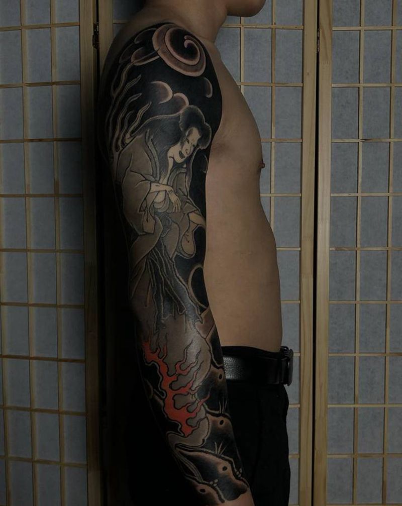 花臂未完成纹身图片_手臂老传统纹身图案