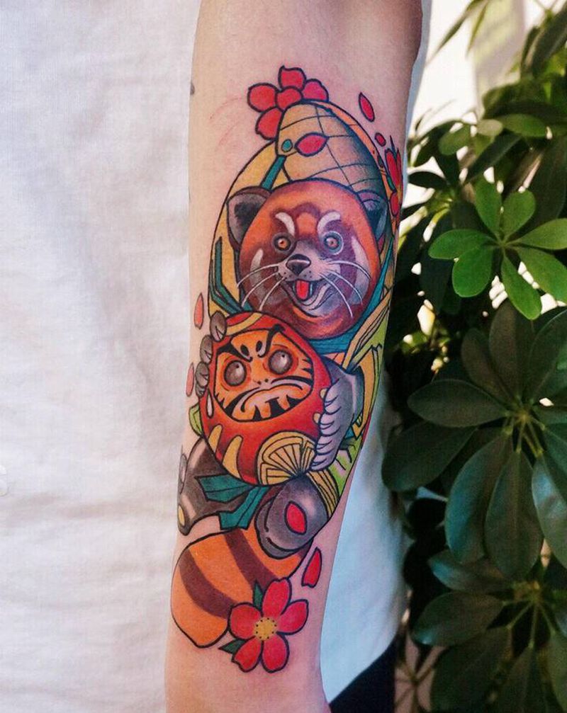 小浣熊&达摩蛋纹身图片_手部New School纹身图案