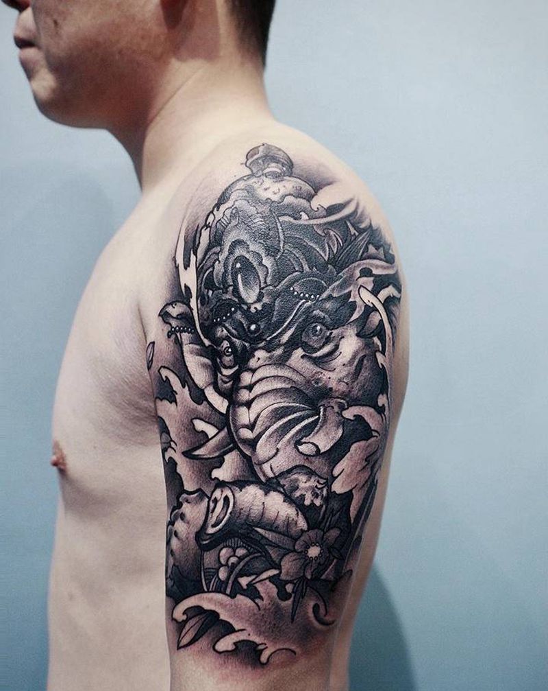 遮盖作品 之前是个鹰纹身图片_新传统纹身图案