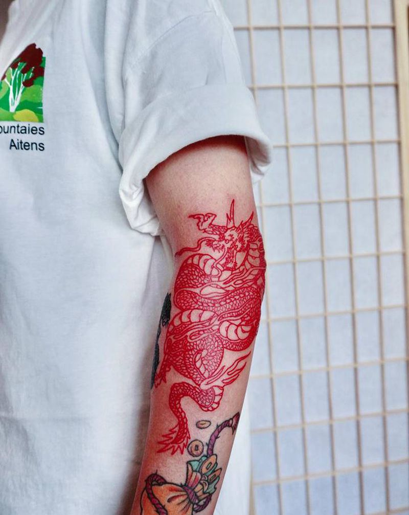 红色的龙纹身图片_图腾新传统纹身图案