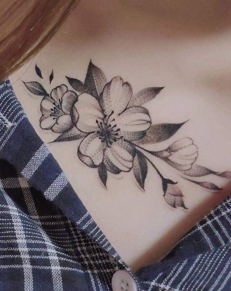 花纹身图片_胸部点刺纹身图案