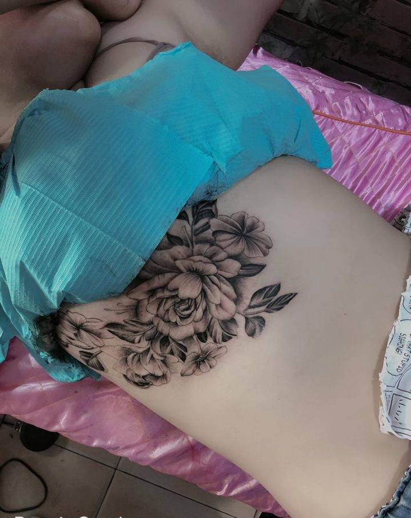 遮盖纹身图片_胸部新传统纹身图案