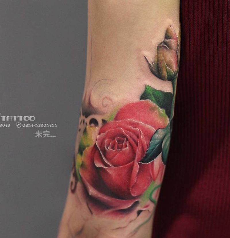 玫瑰纹身纹身图片_手臂欧美写实写实玫瑰花臂纹身图案
