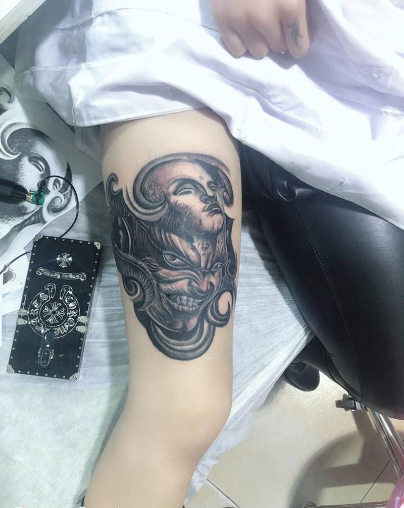 修改纹身图片_腿部欧美写实纹身图案