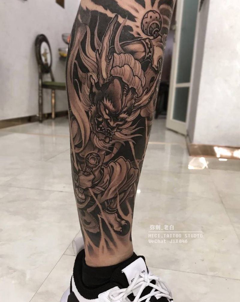 雷神纹身图片_腿部新传统雷神老白纹身图案