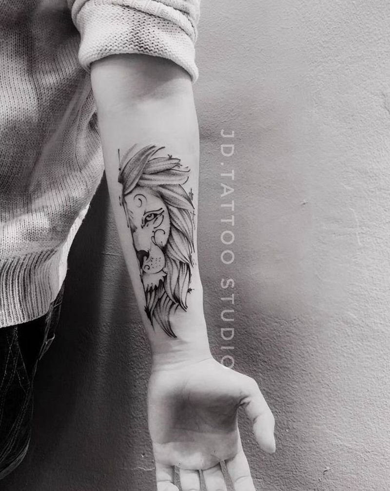 点刺狮子纹身图片_手臂点刺狮子 点刺纹身图案